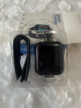 Rohs Smart Tracker Fitness Watch